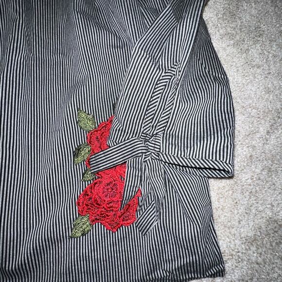 Gypsies & Moondust Off the Shoulder Striped Black and White Embroidered Top XL - Picture 7 of 9
